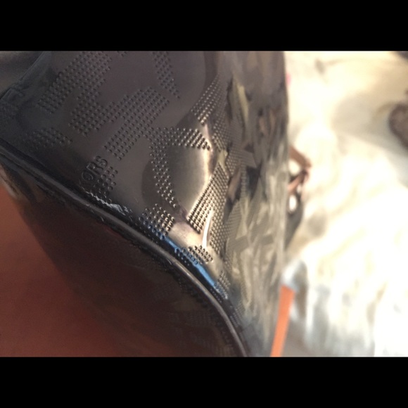 AUTHENTIC Michael Kors Jet Set black tote - Picture 4 of 8